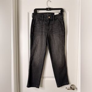 NWT White House Black Market High-Rise Straight Crop Jeans Size 4R The Straight